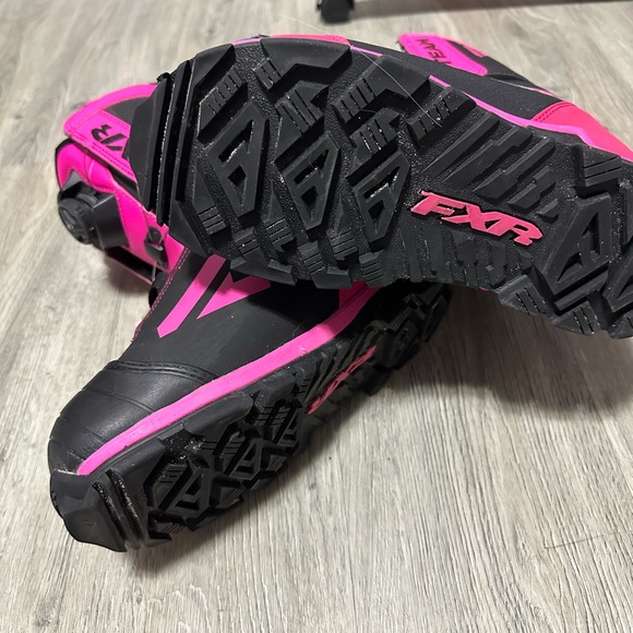 FXR Team Ladies Snowmobile Boot Size 7 - Picture 2 of 5